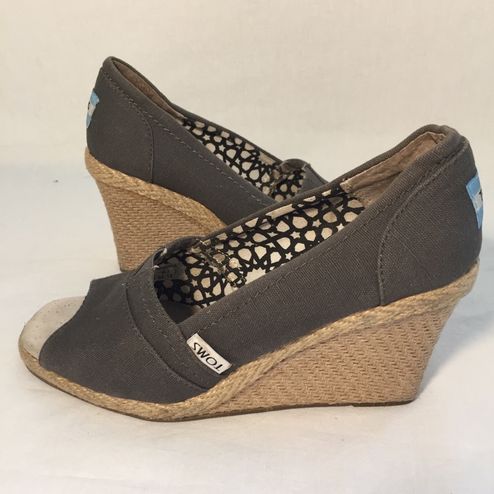 Toms Gray Canvas Espadrilles Wedges Size 5